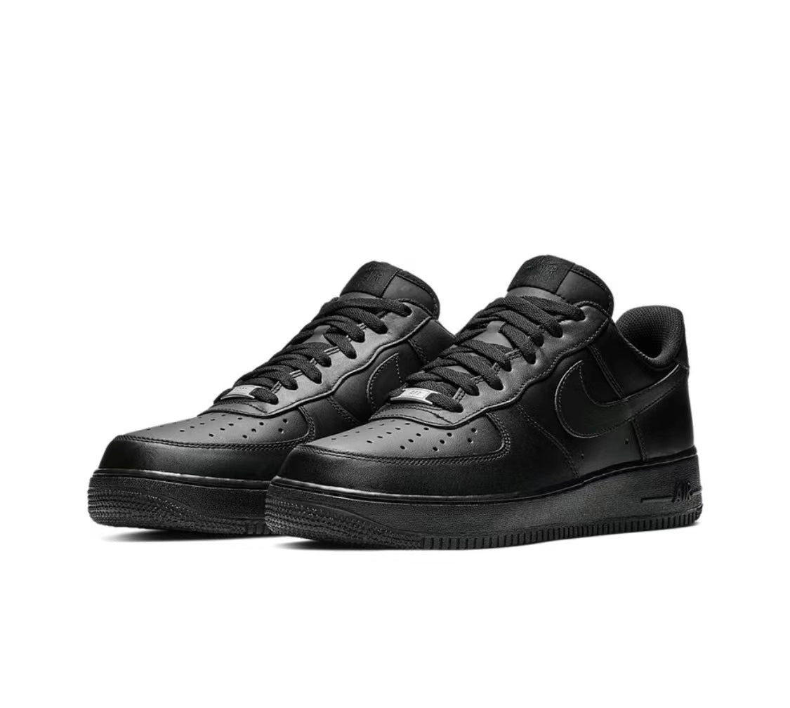 Nike Air Force 1 Low Triple Black