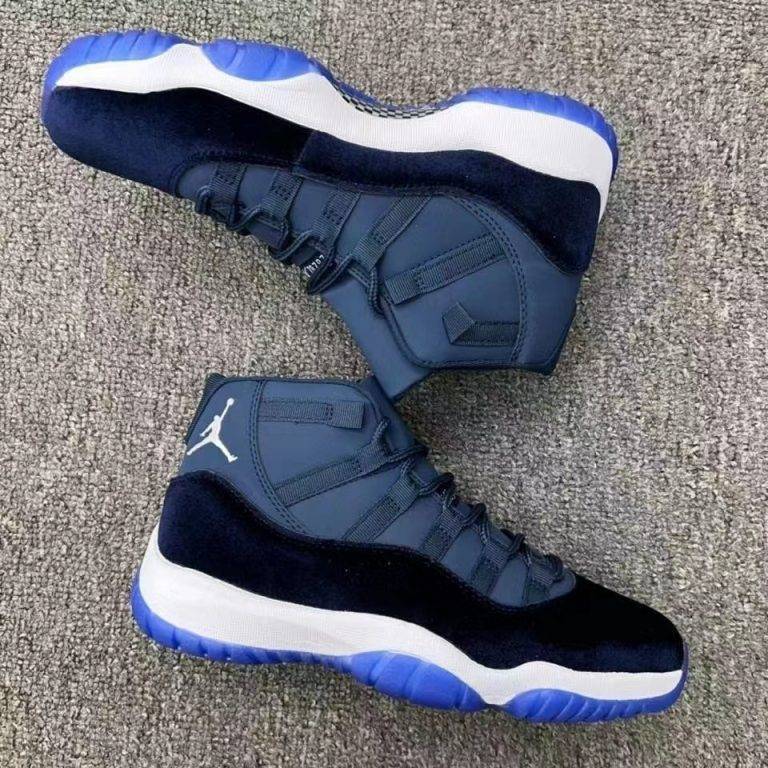 Jordan 11 Navy
