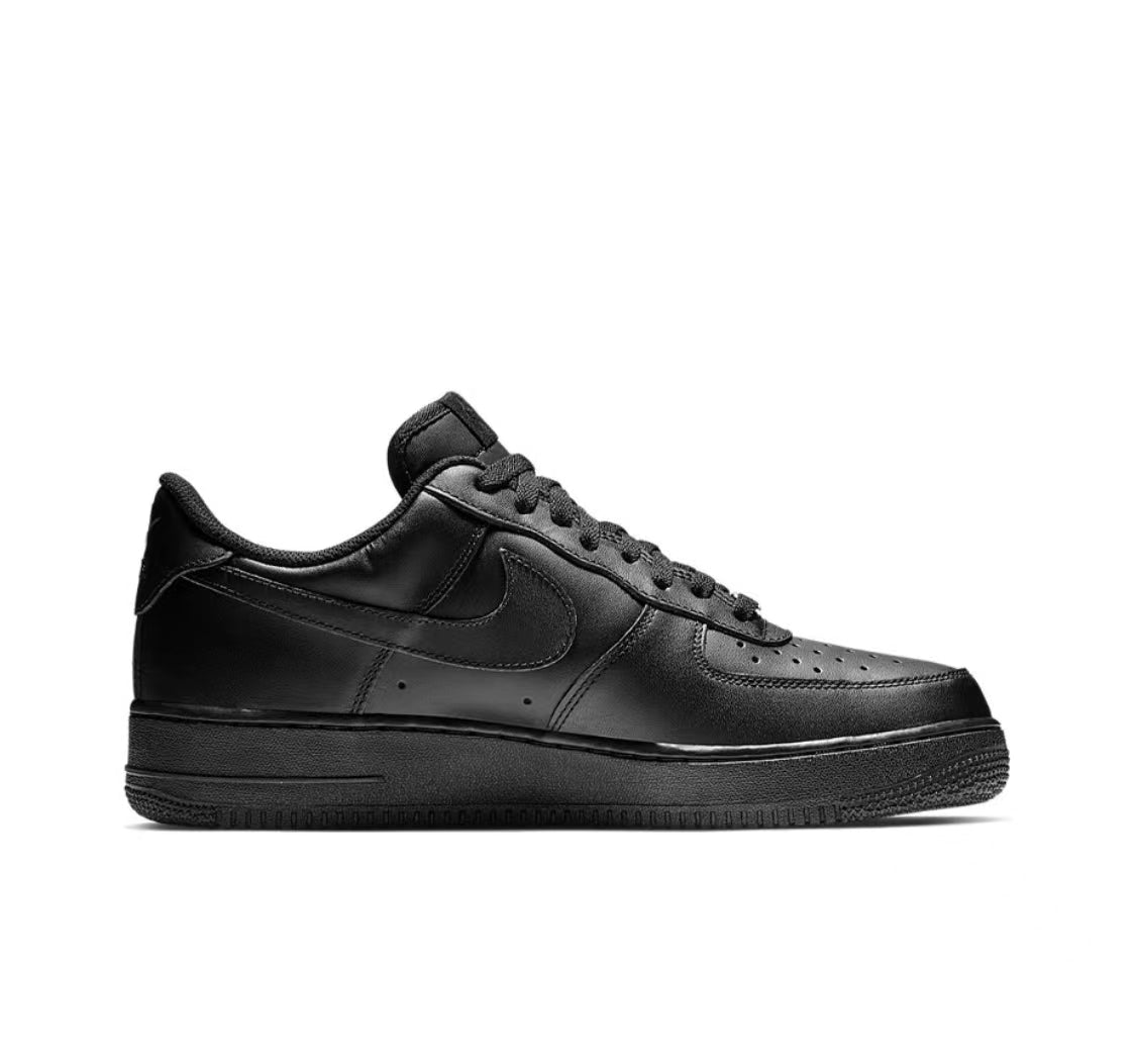 Nike Air Force 1 Low Triple Black